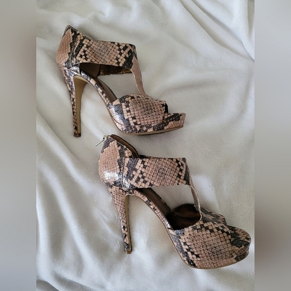 Nine West Platform Snake Stilettos 8 - Picture 2 of 8